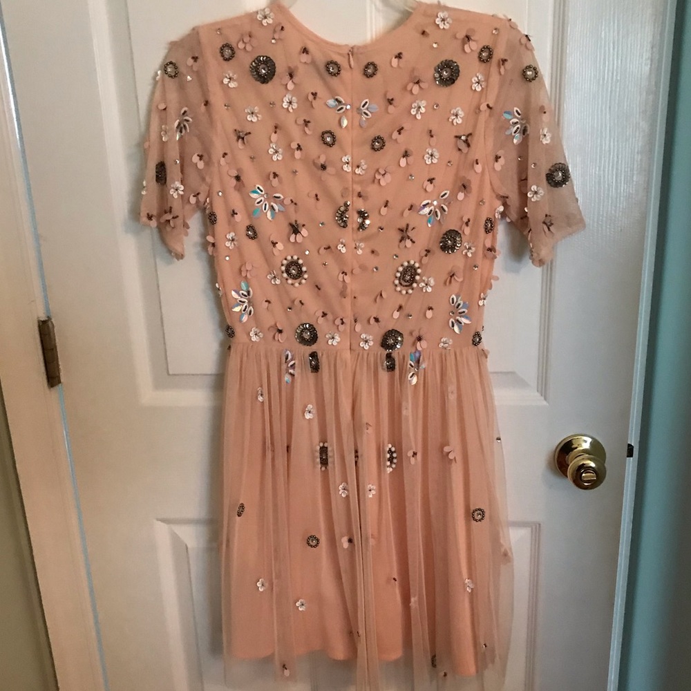 Lace & Beads Embellished Dress - Picture 3 of 6